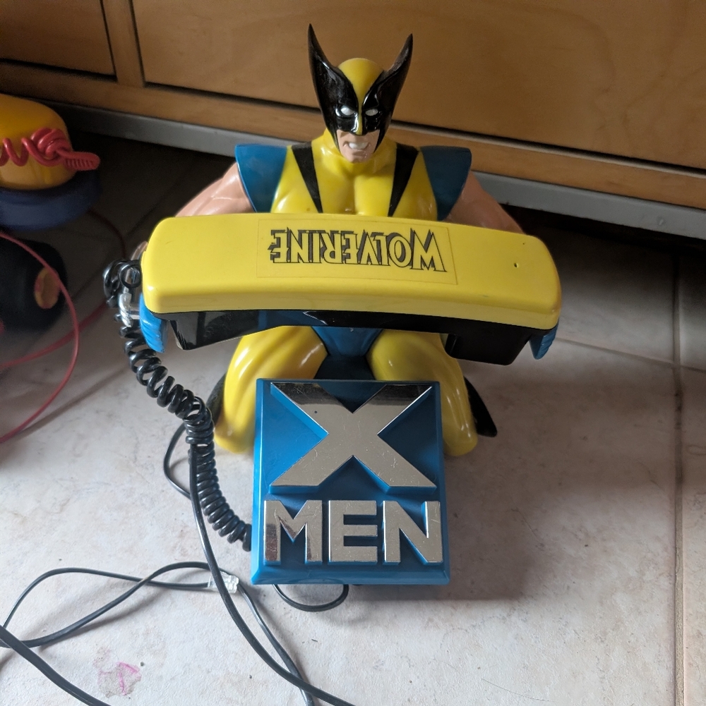 Wolverine X-Men Novelty Phone - Yellow & Blue